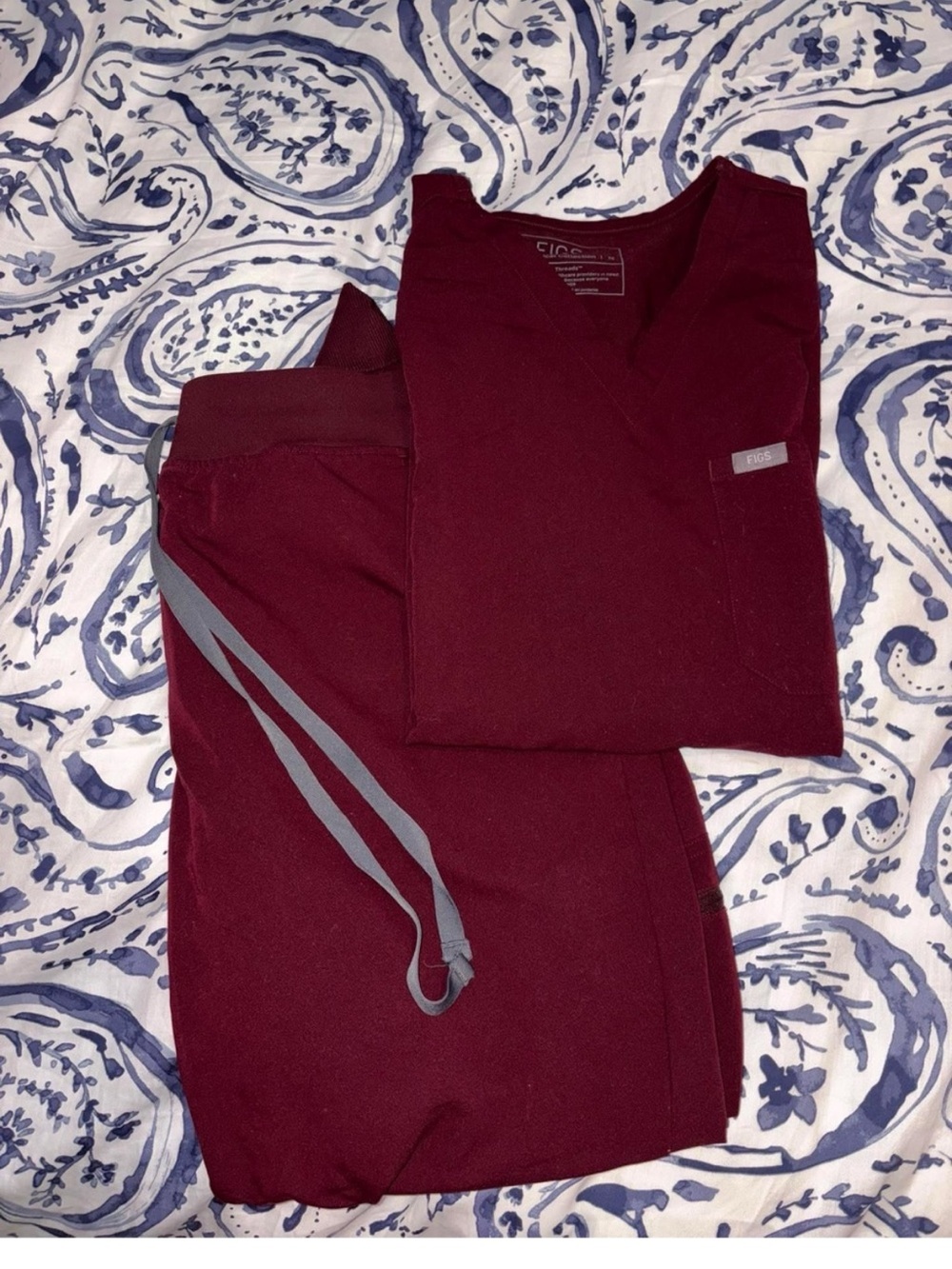 FIGS Women's V-Neck Sweater in Burgundy